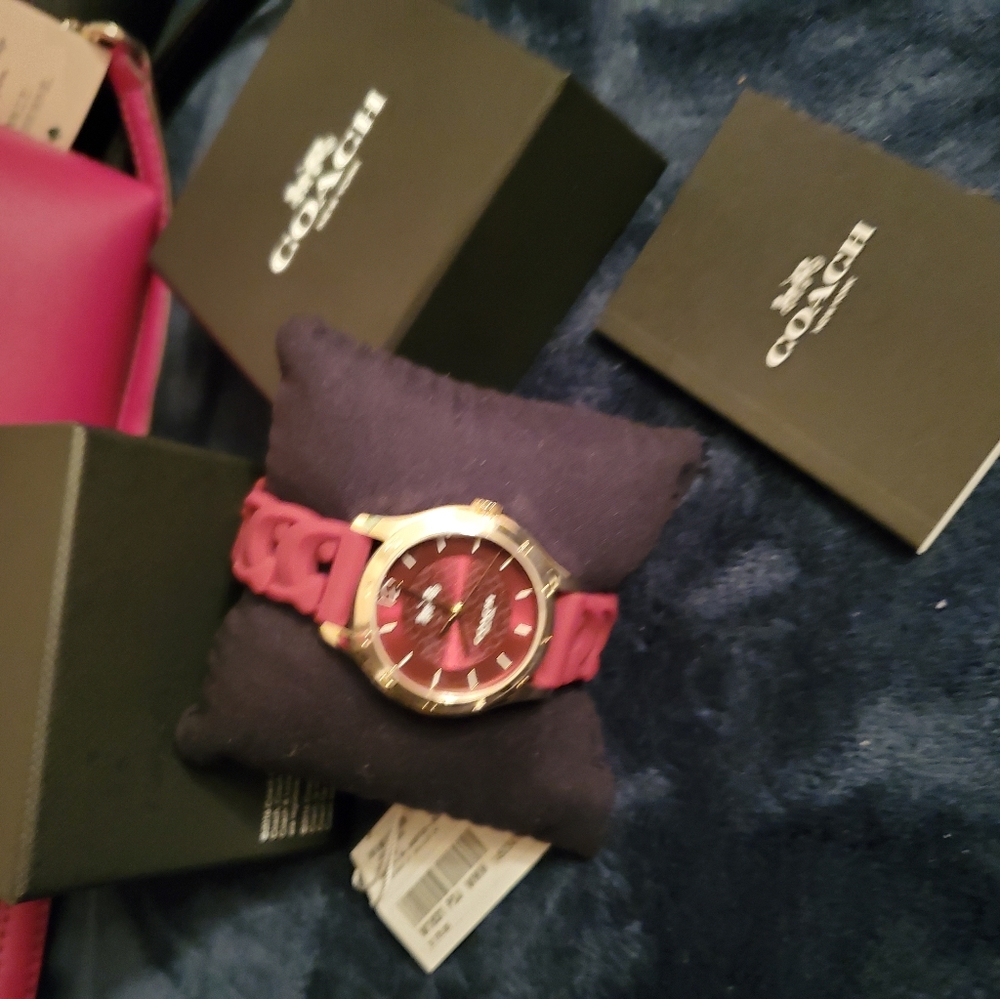 Coach watch - Picture 3 of 4